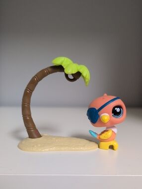 Littlest Pet Shop #882 Pirate Parrot With Tree Accessory Vintage Authentic LPS